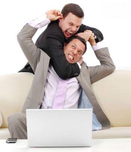  ویژگی های آدم هایی که بدبخت هستند! 