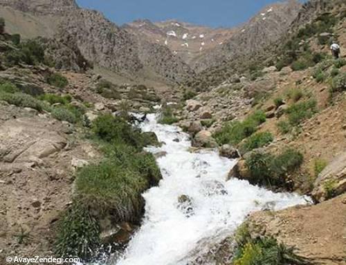 چشمه میشی مکانی مناسب برای سفر های بهاری