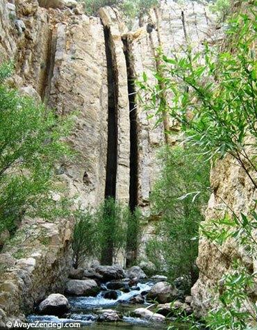  آشنایی با آبشار «تنگ دم اسب» 