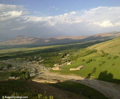  10 جاذبه‌ی بکر برای ایرانگردی در بهار 